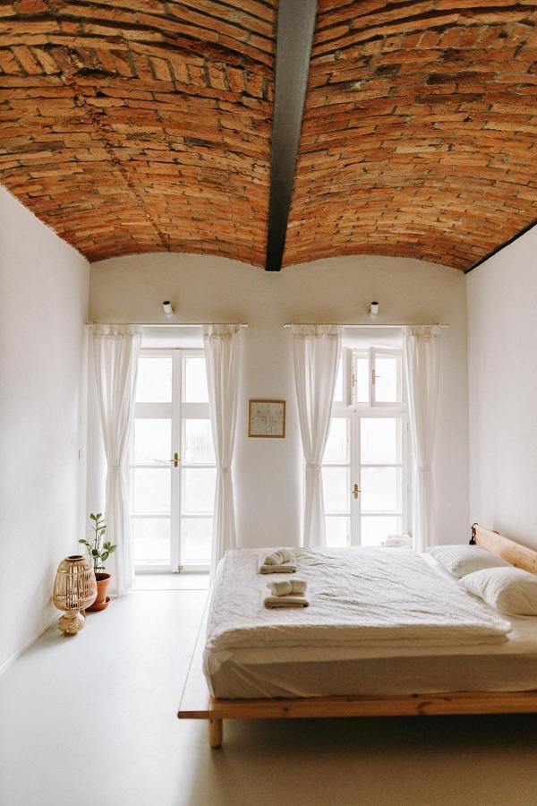Apartmany Starak V Historickem Centru Znojma 즈노이모 외부 사진